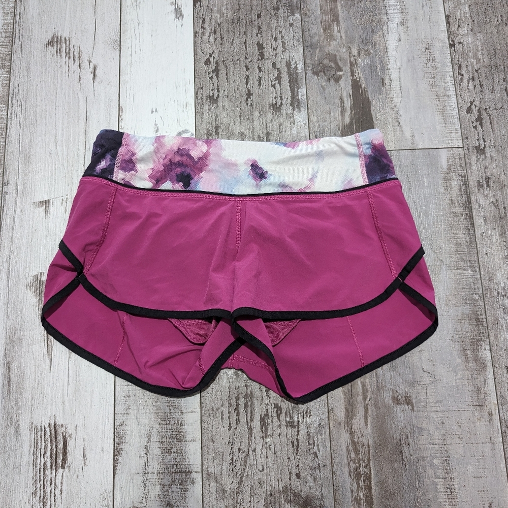 Lululemon 4 Speed Short Raspberry Blooming Pixie Hot Pink womens size 4